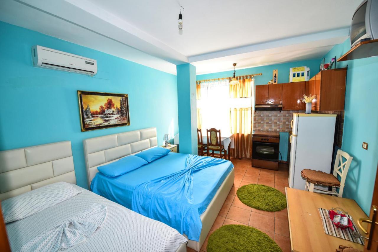 Lovely Apartment W/ Ac + Bath. + Kitchen + Parking And Garden Shkoder Exterior photo